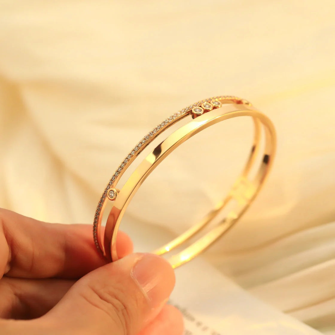 [Am Jewelry]Move Romane Diamond Bangle Bracelet