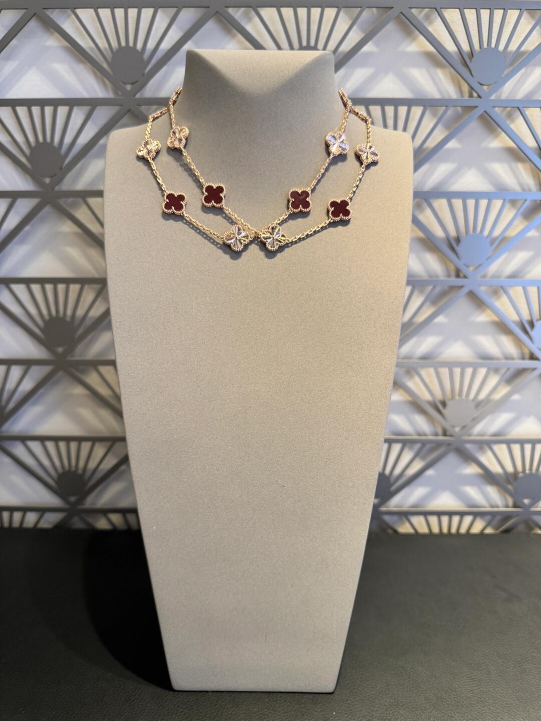[Am jewelry]CLOVER 20 MOTIFS LASER CARNELIAN NECKLACE