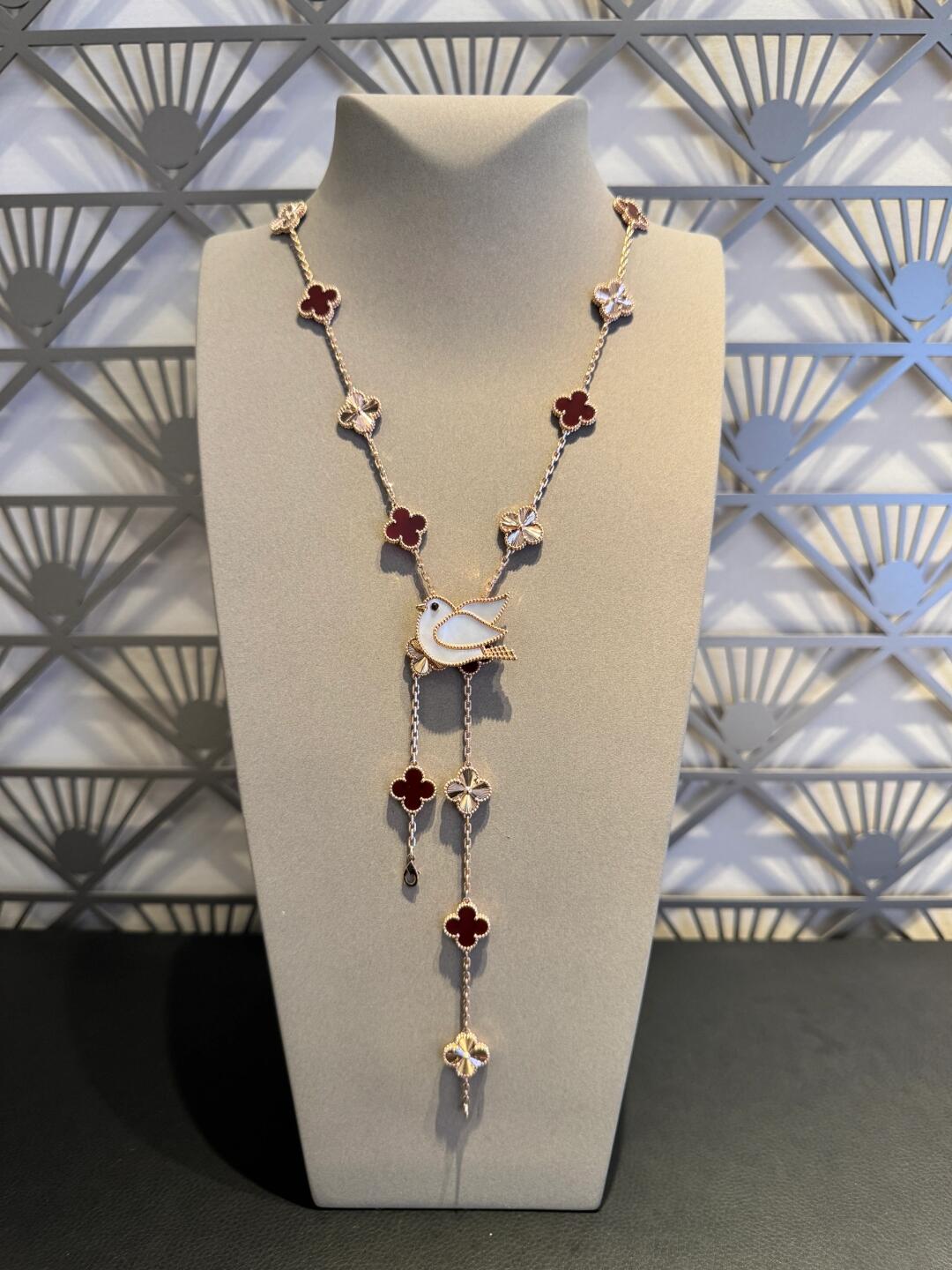 [Am jewelry]CLOVER 20 MOTIFS LASER CARNELIAN NECKLACE