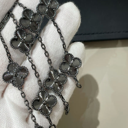 [Am jewelry]CLOVER 5 MOTIF BLACK BRACELET