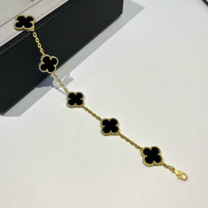 [Am jewelry] CLOVER 5 MOTIF ONYXS BRACELET COLLECTION