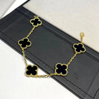 [Am jewelry] CLOVER 5 MOTIF ONYXS BRACELET COLLECTION