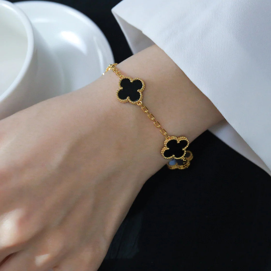 [Am jewelry] CLOVER 5 MOTIF ONYXS BRACELET COLLECTION