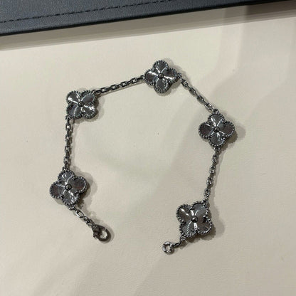 [Am jewelry]CLOVER 5 MOTIF BLACK BRACELET