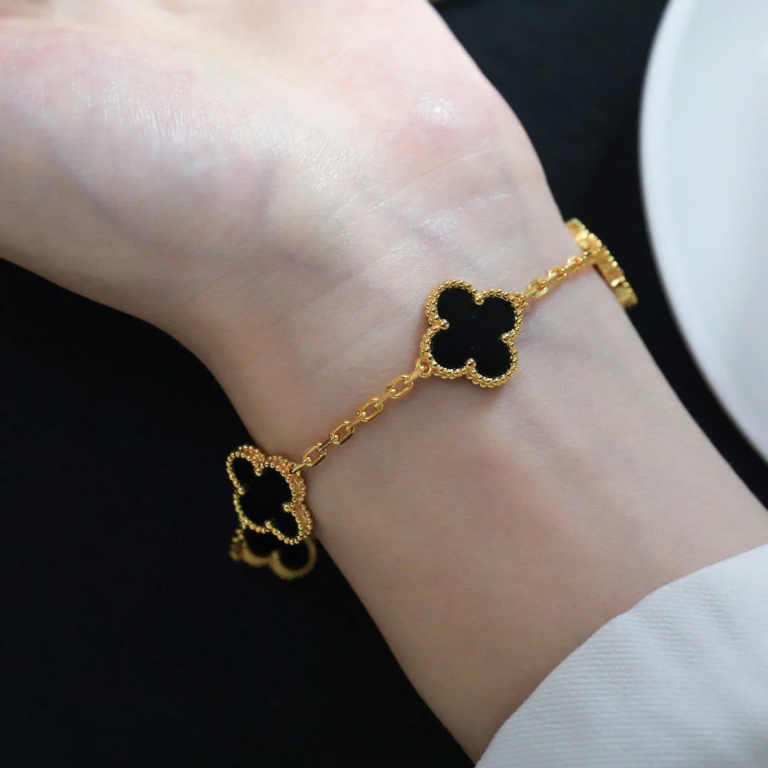 [Am jewelry] CLOVER 5 MOTIF ONYXS BRACELET COLLECTION