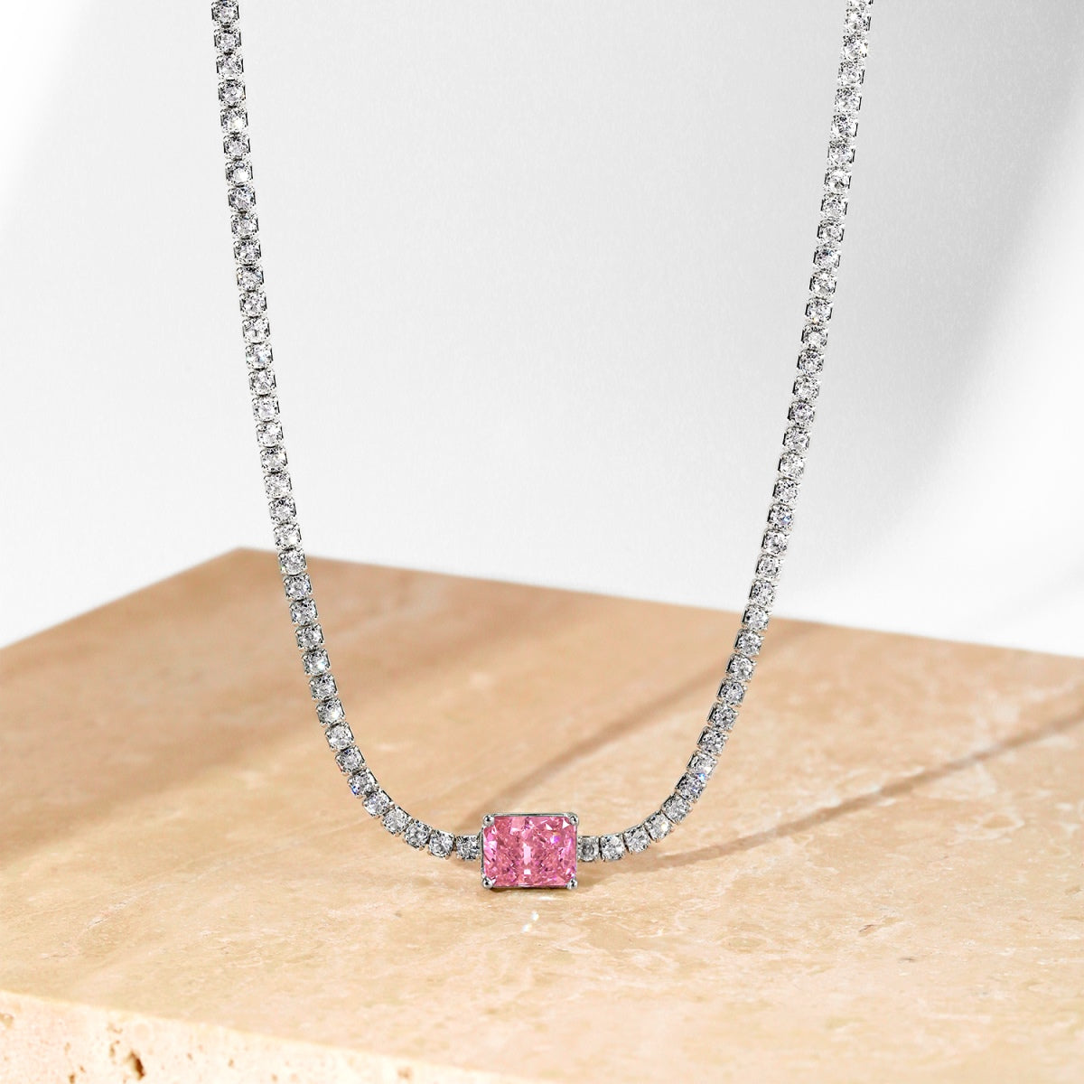 [Am jewelry]2.0 carat Ornate Emerald Cut Necklace