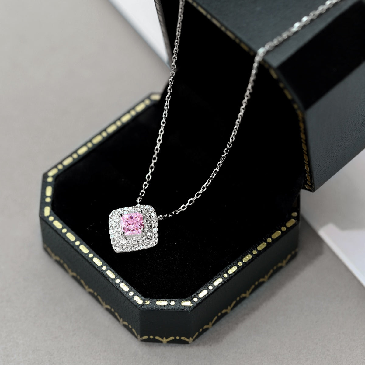 [Am jewelry]Sparkling Asscher Cut Necklace