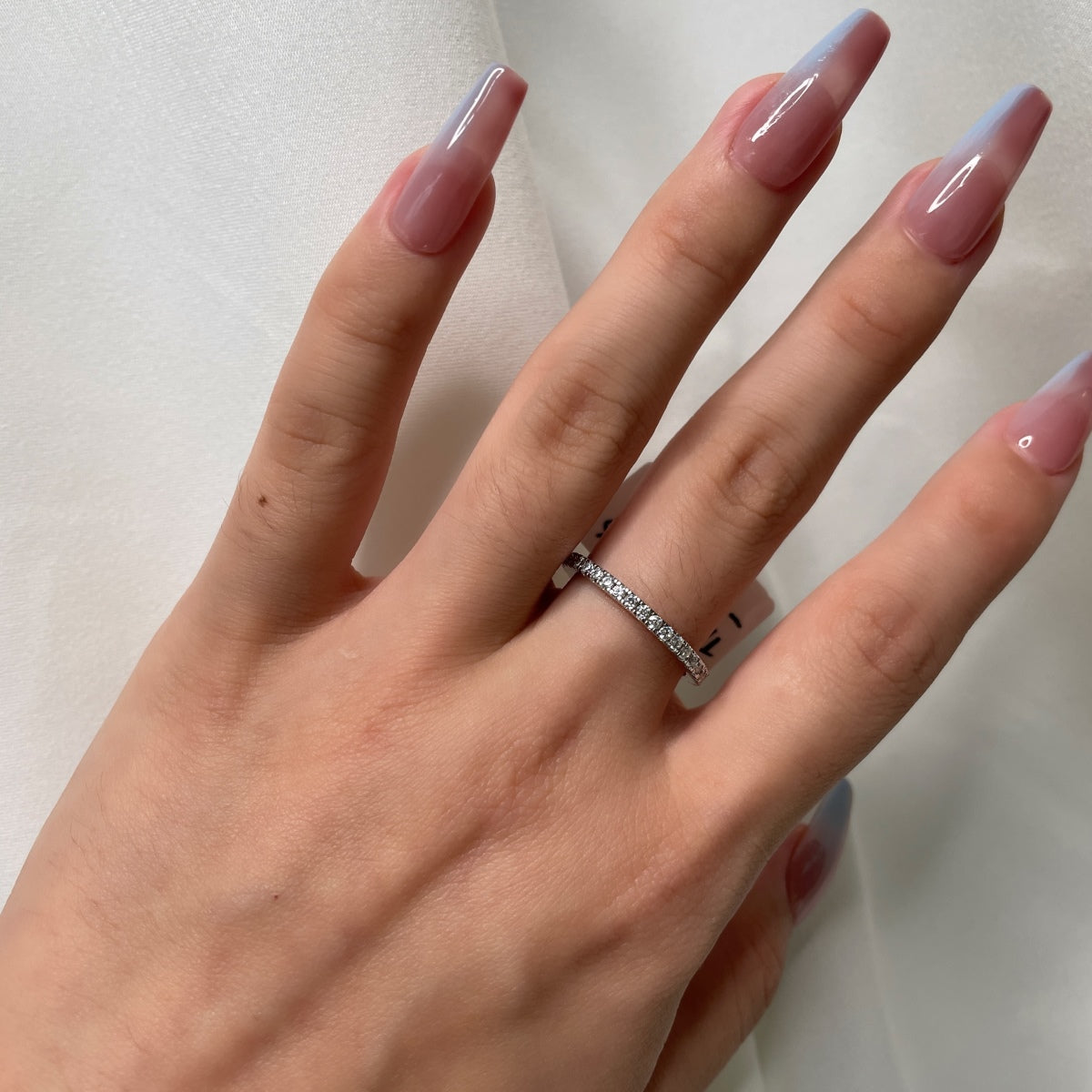 [Am jewelry]Delicate Sparkling Round Cut Daily Ring