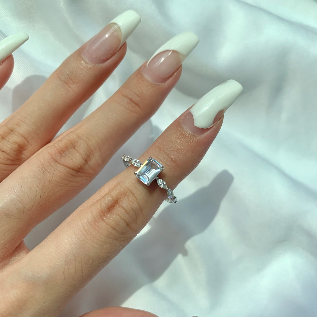 [Am jewelry]1.0 Carat Dainty Resplendent Radiant Cut Daily Ring