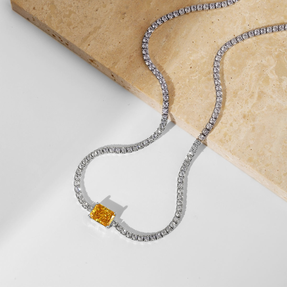 [Am jewelry]2.0 carat Ornate Emerald Cut Necklace
