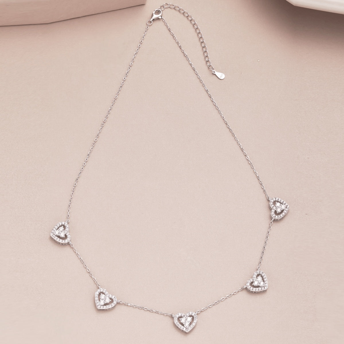 [Am jewelry]Sparkling Five Heart Necklace
