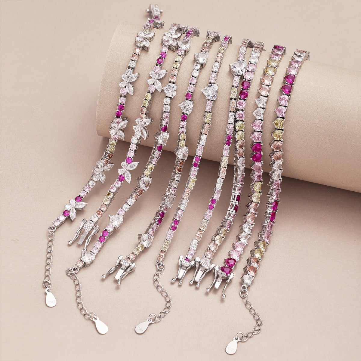 [Am jewelry]Ornate Colorful Butterfly Shape Round Cut Daily Bracelet