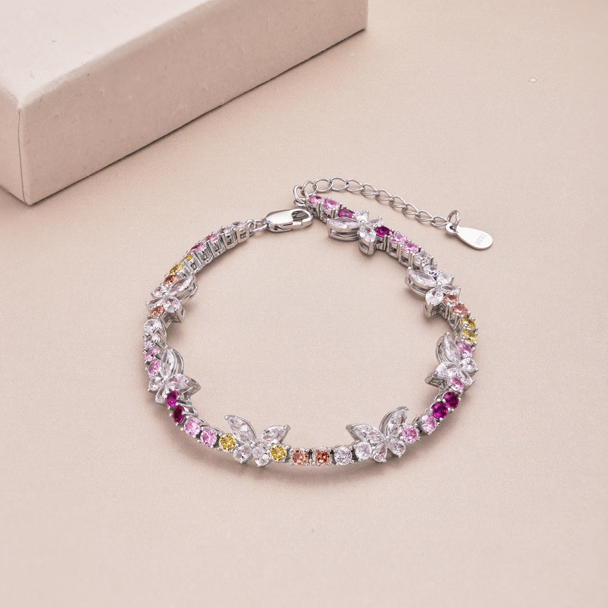 [Am jewelry]Ornate Colorful Butterfly Shape Round Cut Daily Bracelet