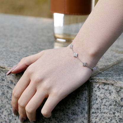 [Am jewelry]Four-Leaf Clover Hollow Butterfly Bracelet