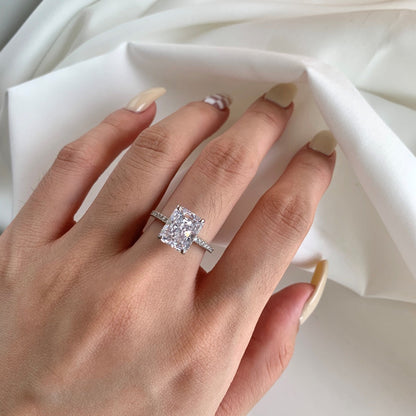 [Am jewelry]4.0 Carat Luxurious Engagement Ring