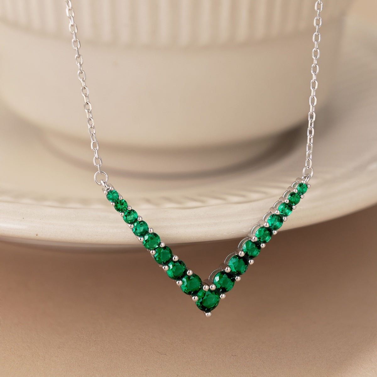 [Am jewelry]Ornate Round Cut Necklace
