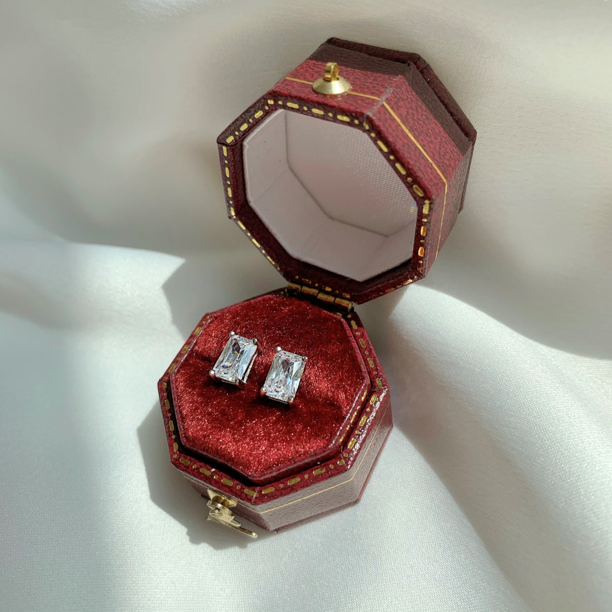 [Am jewelry]Stylish Shiny Rectangular Center Stone Stud Earrings