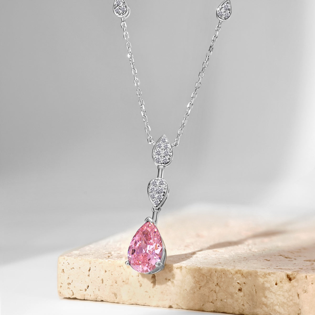 [Am jewelry]Dazzling Pear Cut Necklace