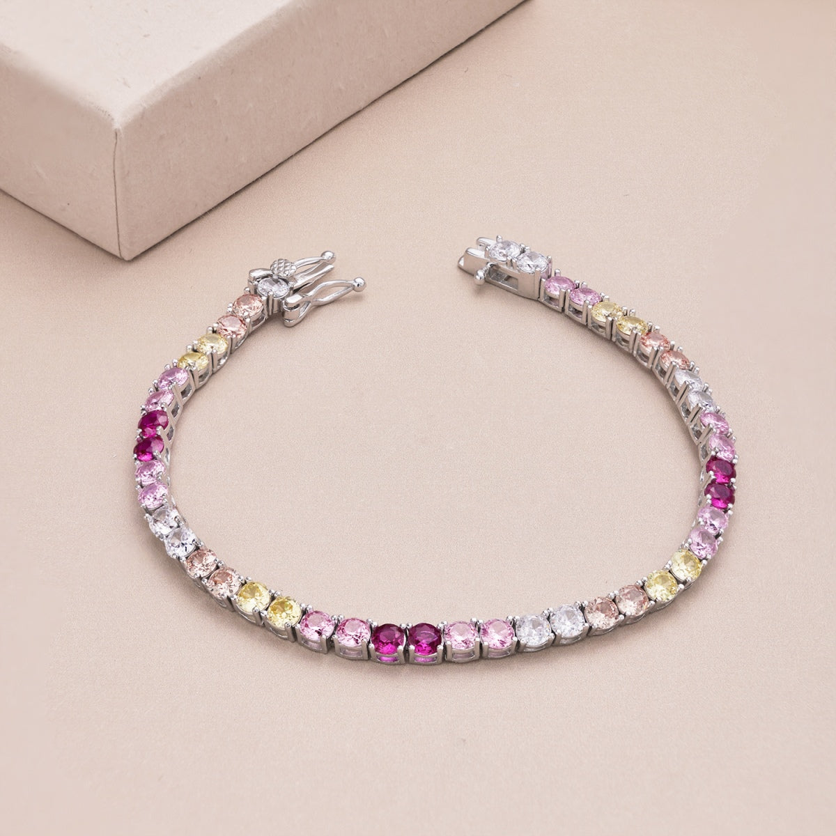 [Am jewelry]Radiant Colorful Round Cut Tennis Bracelet
