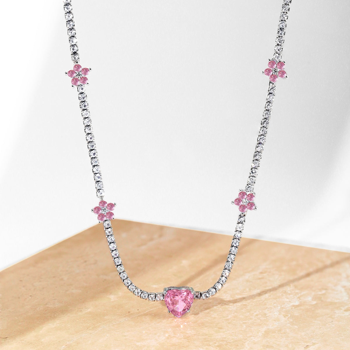 [Am jewelry]Dazzling Pink Heart Flower Necklace