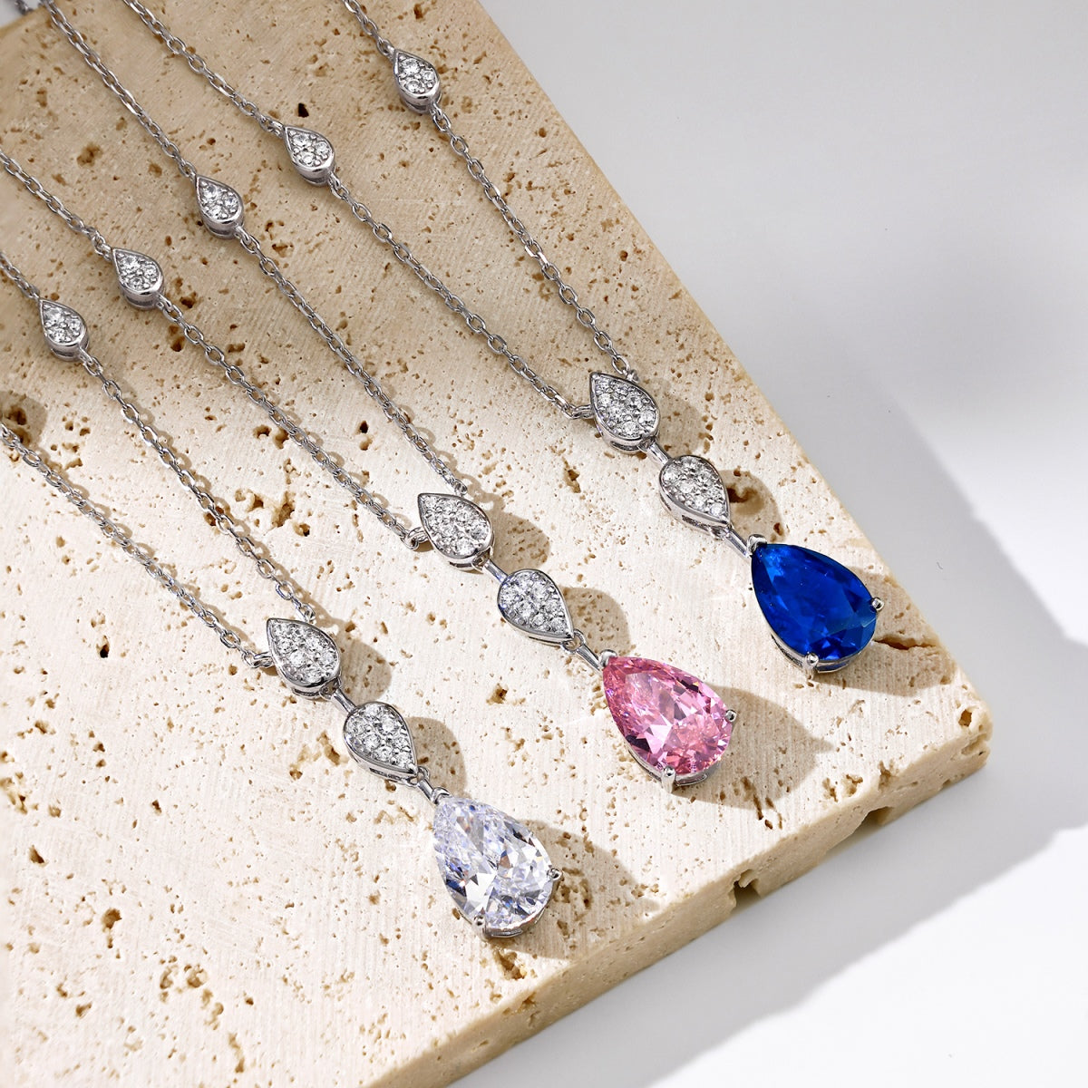 [Am jewelry]Dazzling Pear Cut Necklace