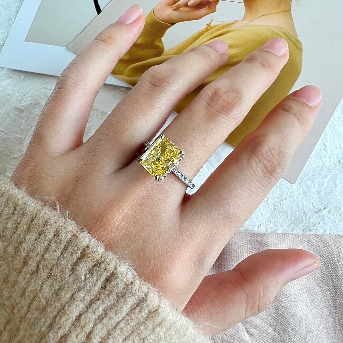 [Am jewelry]4.0 Carat Luxurious Engagement Ring
