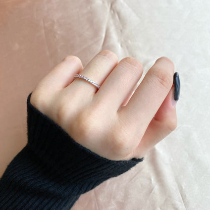 [Am jewelry]Delicate Sparkling Round Cut Daily Ring