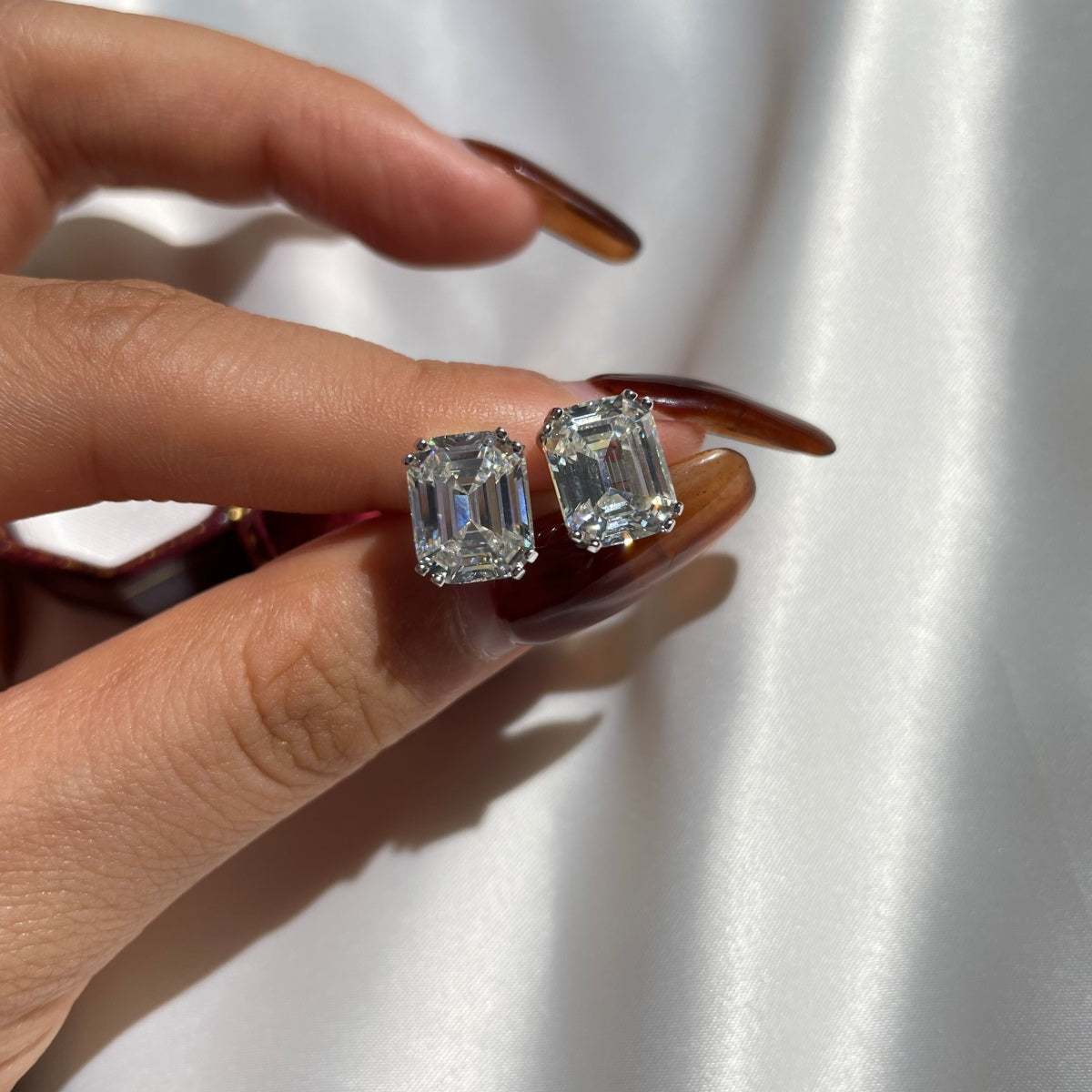 [Am jewelry]Dazzling Square Shape Earrings