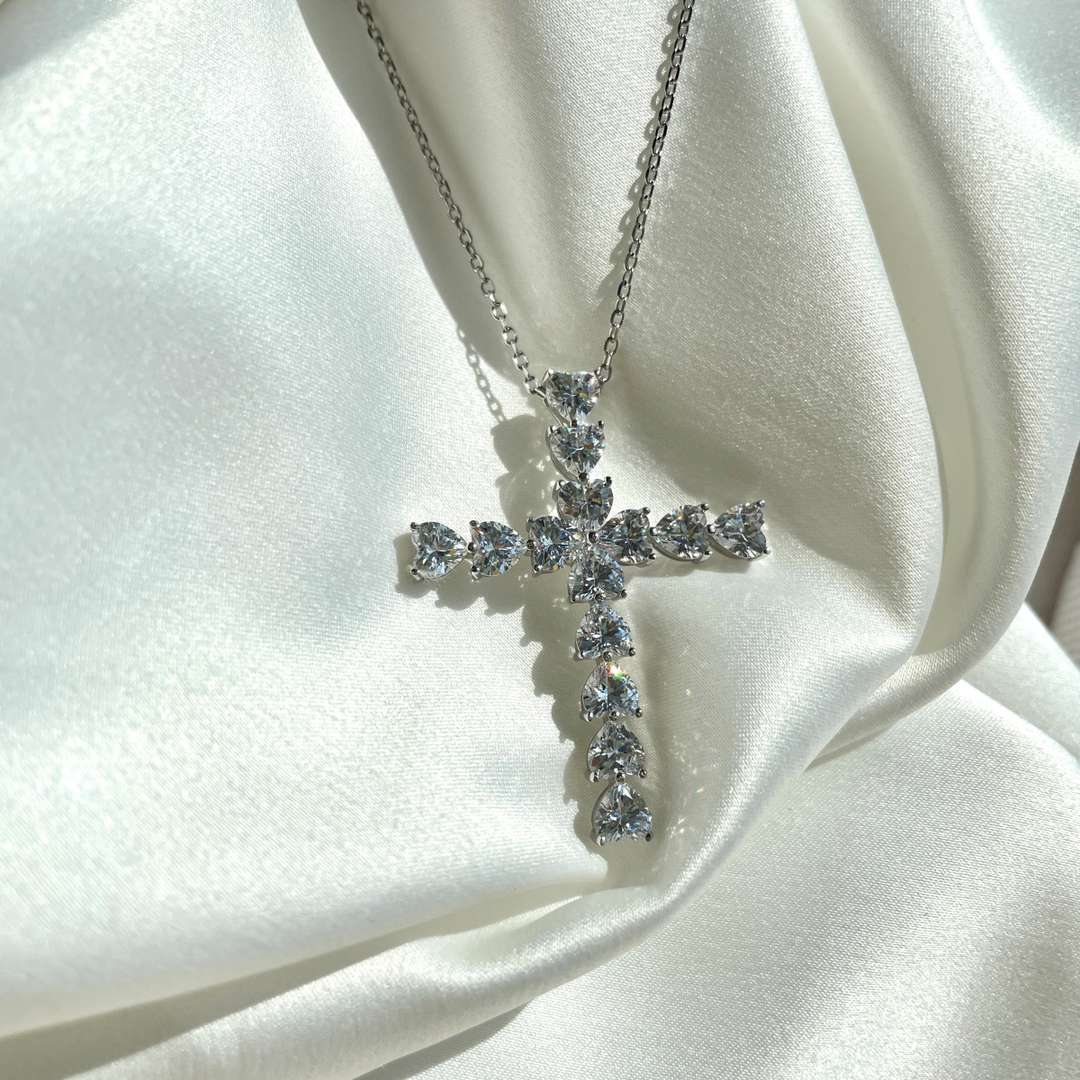 [Am jewelry]Radiant Cross Shape Necklace
