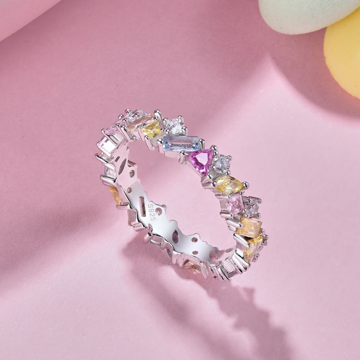 [Am jewelry]Dazzling Polychromatic Multi cut Daily Ring
