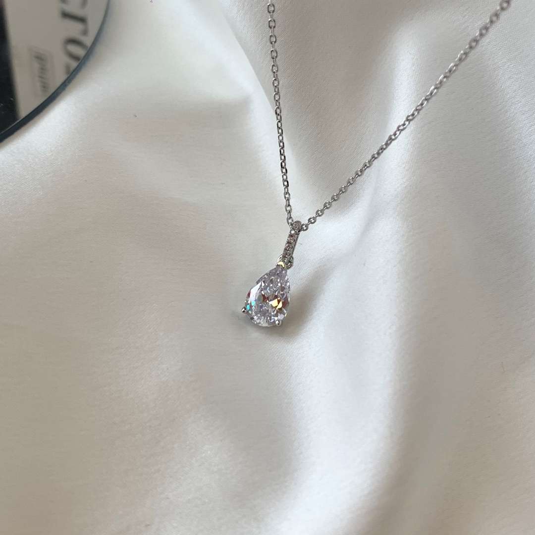 [Am jewelry]Delicate Water Drop Shape Fashion Necklace