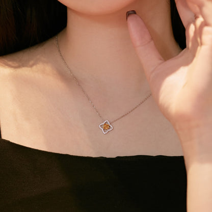 [Am jewelry]Exquisite Flower Shape Princess Cut Necklace