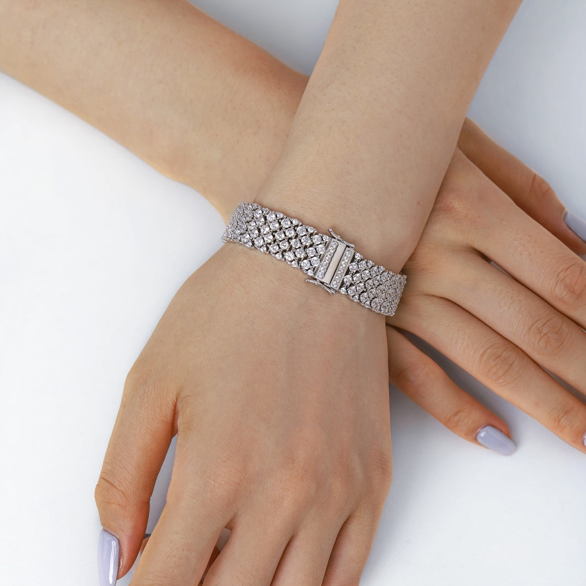 [Am jewelry]Ornate Elegant Round Cut Party Bracelet