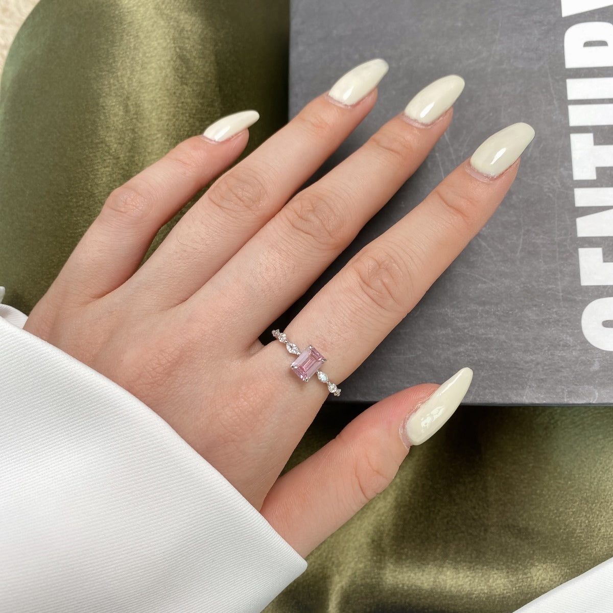 [Am jewelry]1.0 Carat Dainty Resplendent Radiant Cut Daily Ring