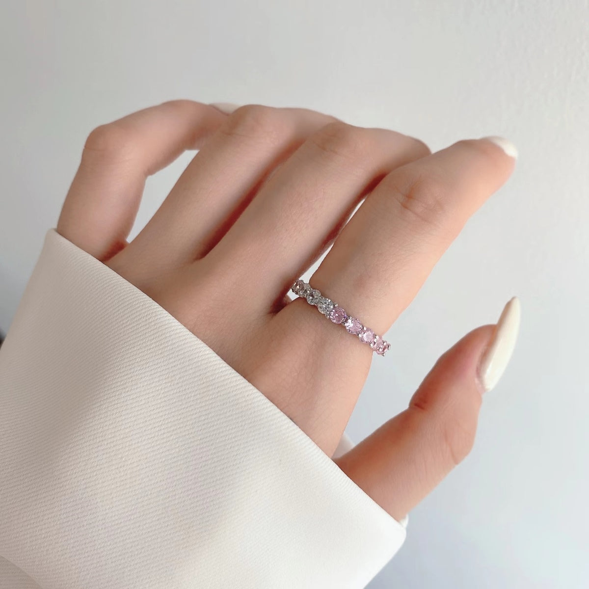 [Am jewelry]Sparkling Round Cut Tennis Ring