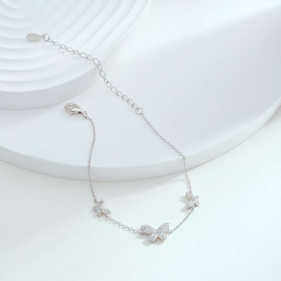[Am jewelry]Delicate Butterfly Pendant Bracelet