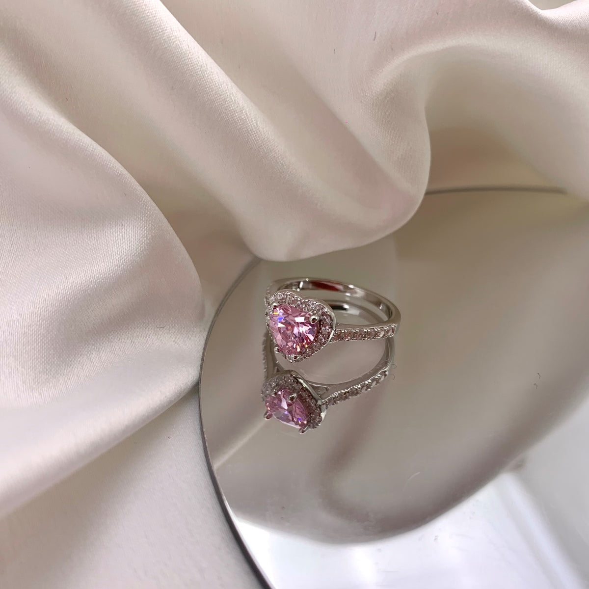 [Am jewelry]Eternity Splashy Romantic Heart Shape Lover Ring