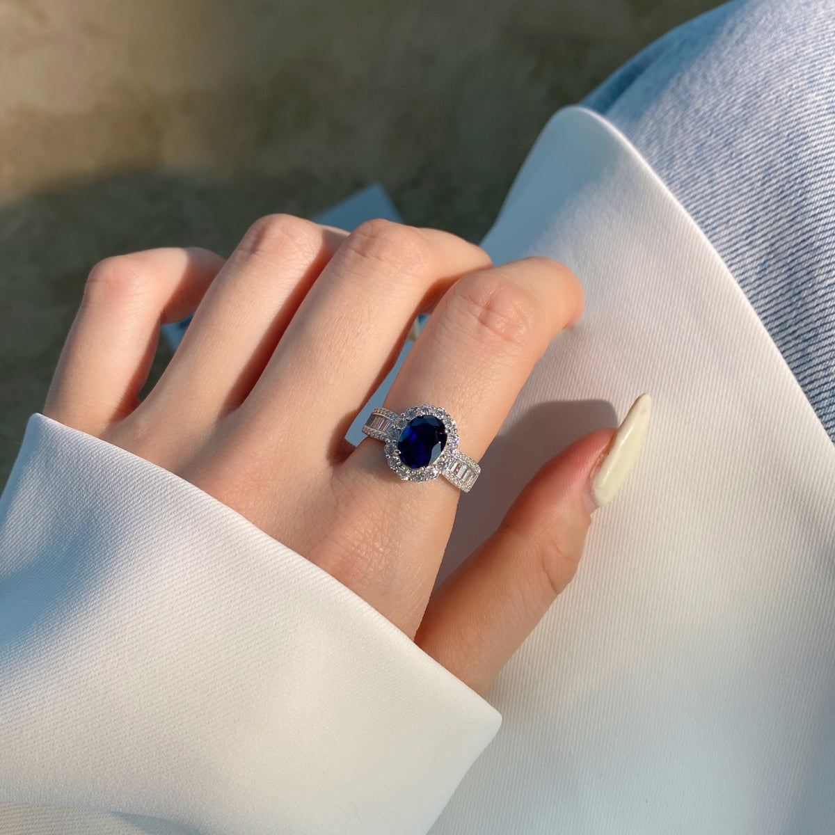 [Am jewelry]1.5 Carat Dazzling Charming Oval Cut Banquet Ring