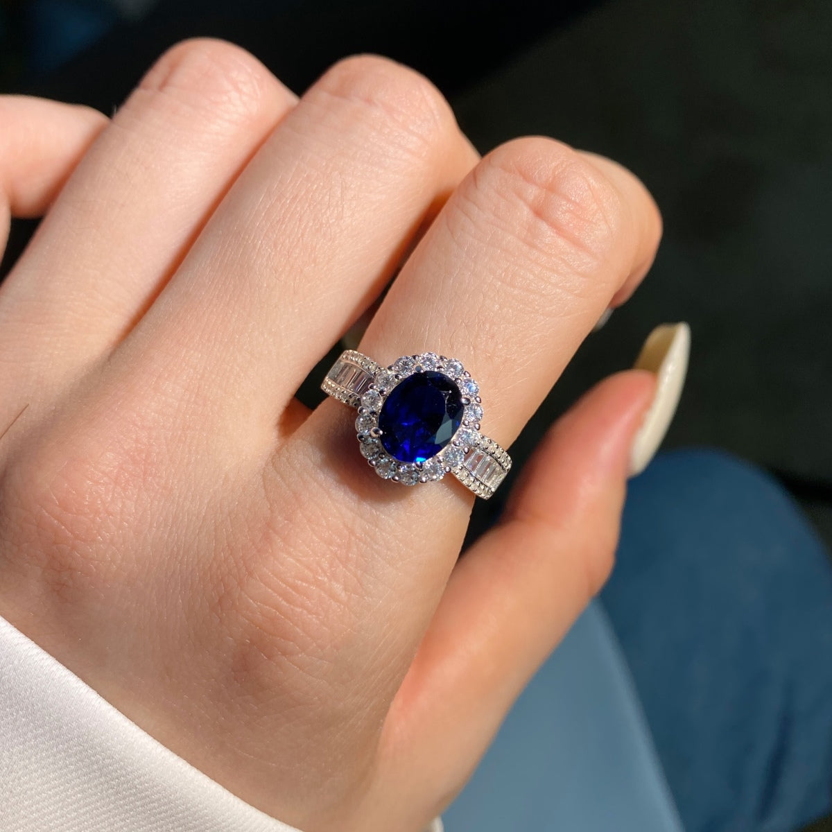 [Am jewelry]1.5 Carat Dazzling Charming Oval Cut Banquet Ring