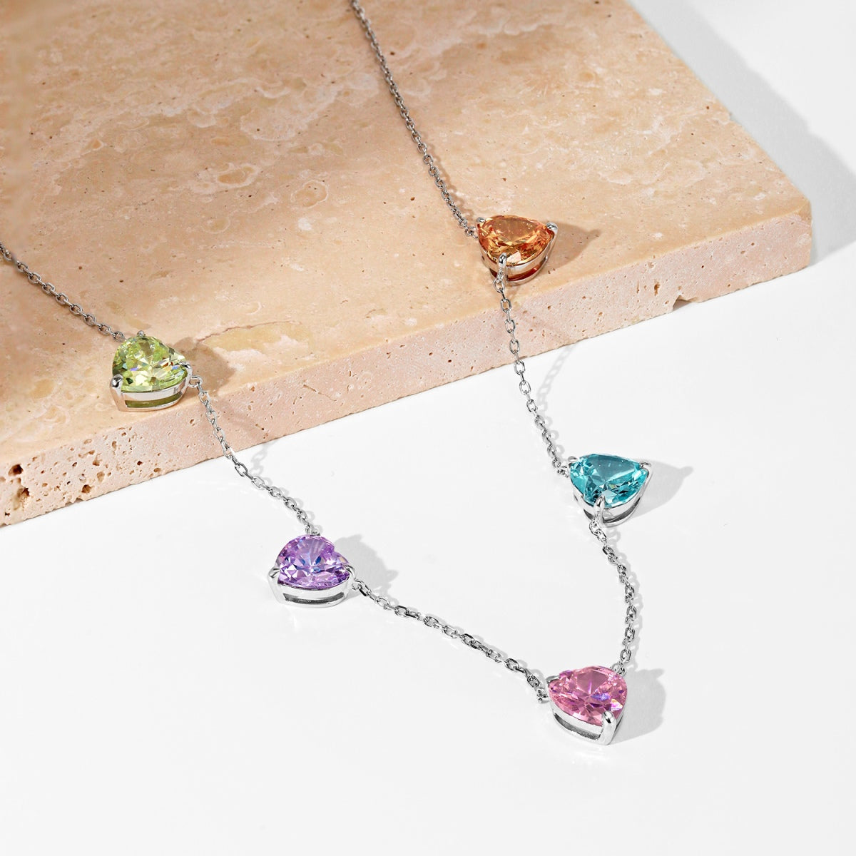 [Am jewelry]Sparkling Colorful Heart Cut Necklace
