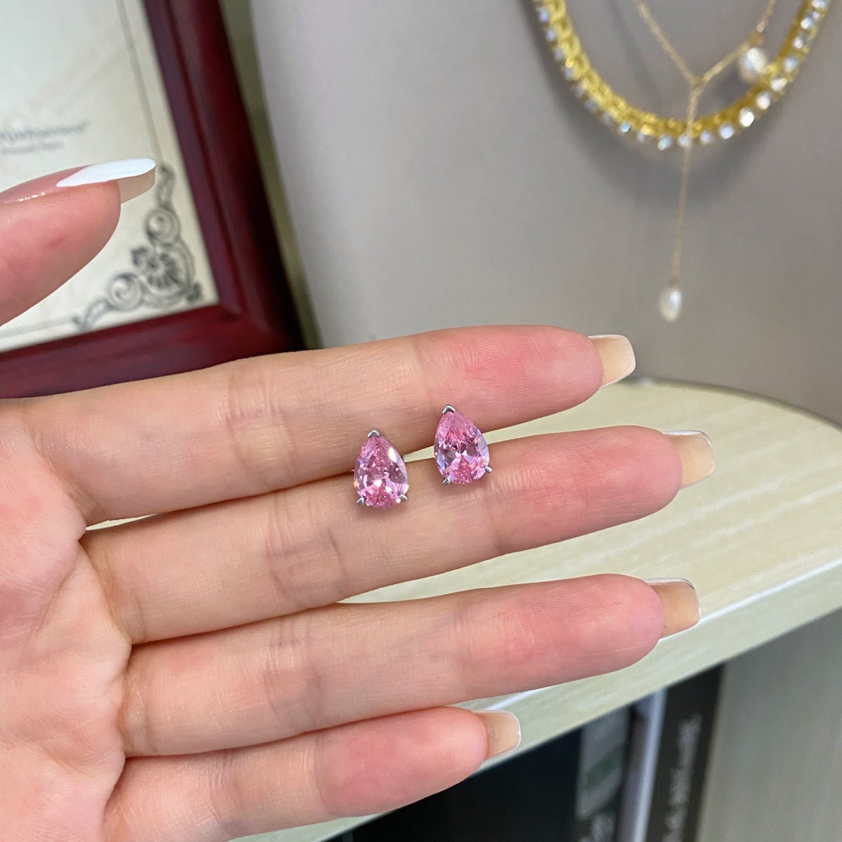 [Am jewelry]Ornate Water Drop Shape Earrings