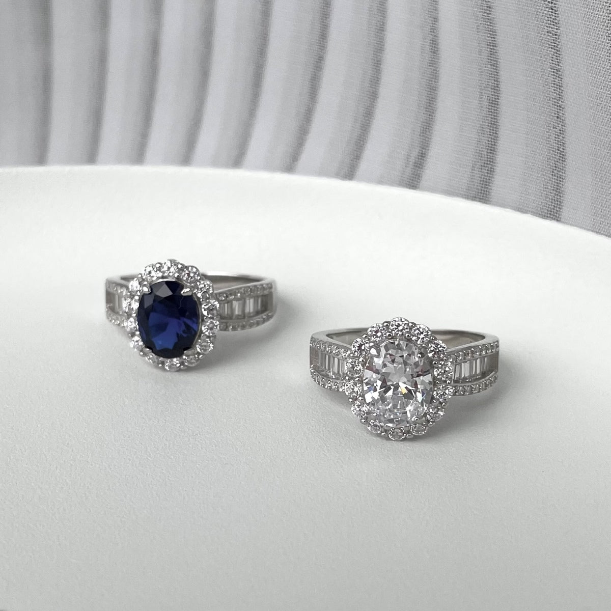 [Am jewelry]1.5 Carat Dazzling Charming Oval Cut Banquet Ring