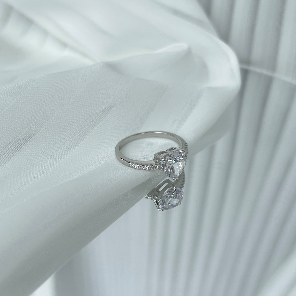 [Am jewelry]2.0 Carat Dazzling Lustrous Heart Cut Lover Ring