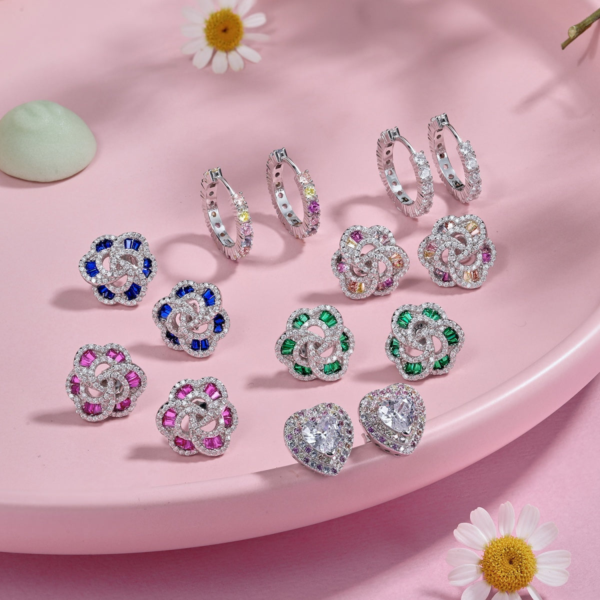 [Am jewelry]Dazzling Heart Shape Lover Earrings