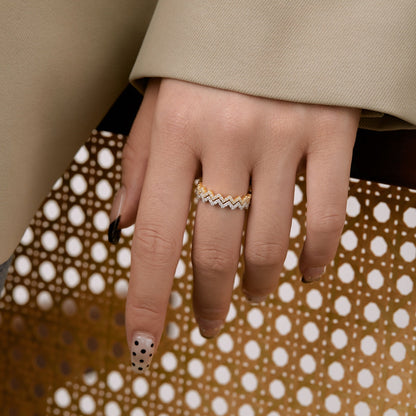 [Am jewelry]Delicate Enchanting Wave Shape Daily Ring