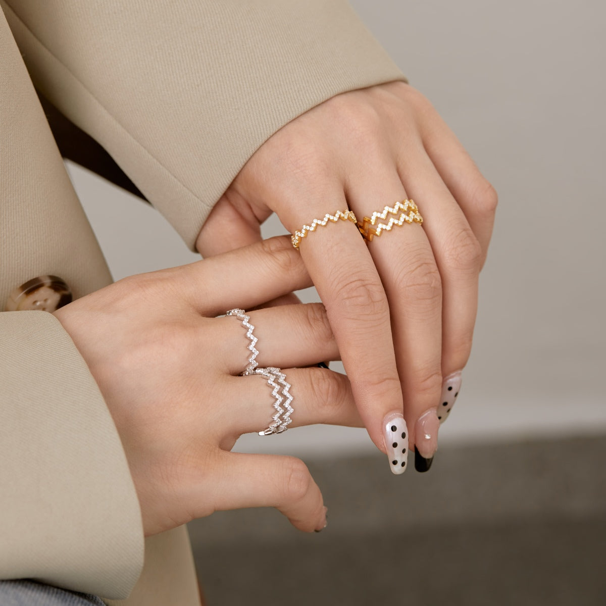 [Am jewelry]Delicate Enchanting Wave Shape Daily Ring