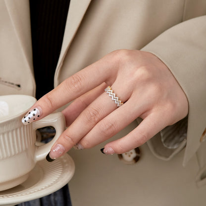 [Am jewelry]Delicate Enchanting Wave Shape Daily Ring
