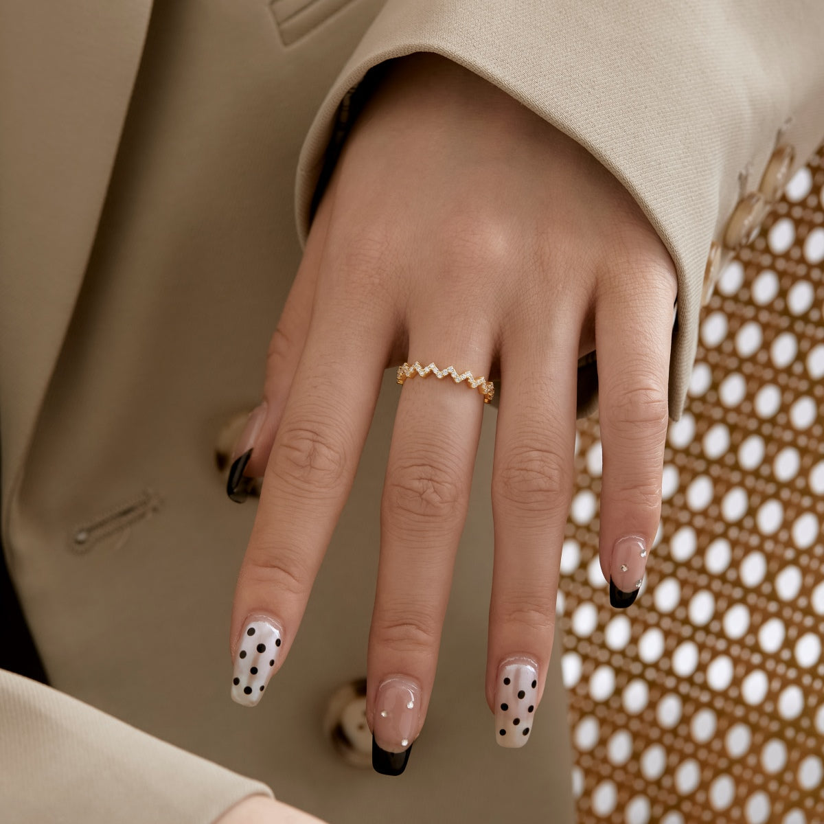 [Am jewelry]Delicate Enchanting Wave Shape Daily Ring