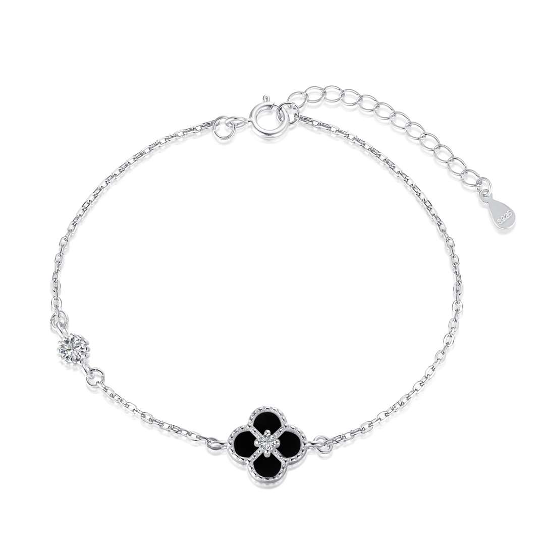[Am jewelry]Delicate Four Leaf Clover Bracelet