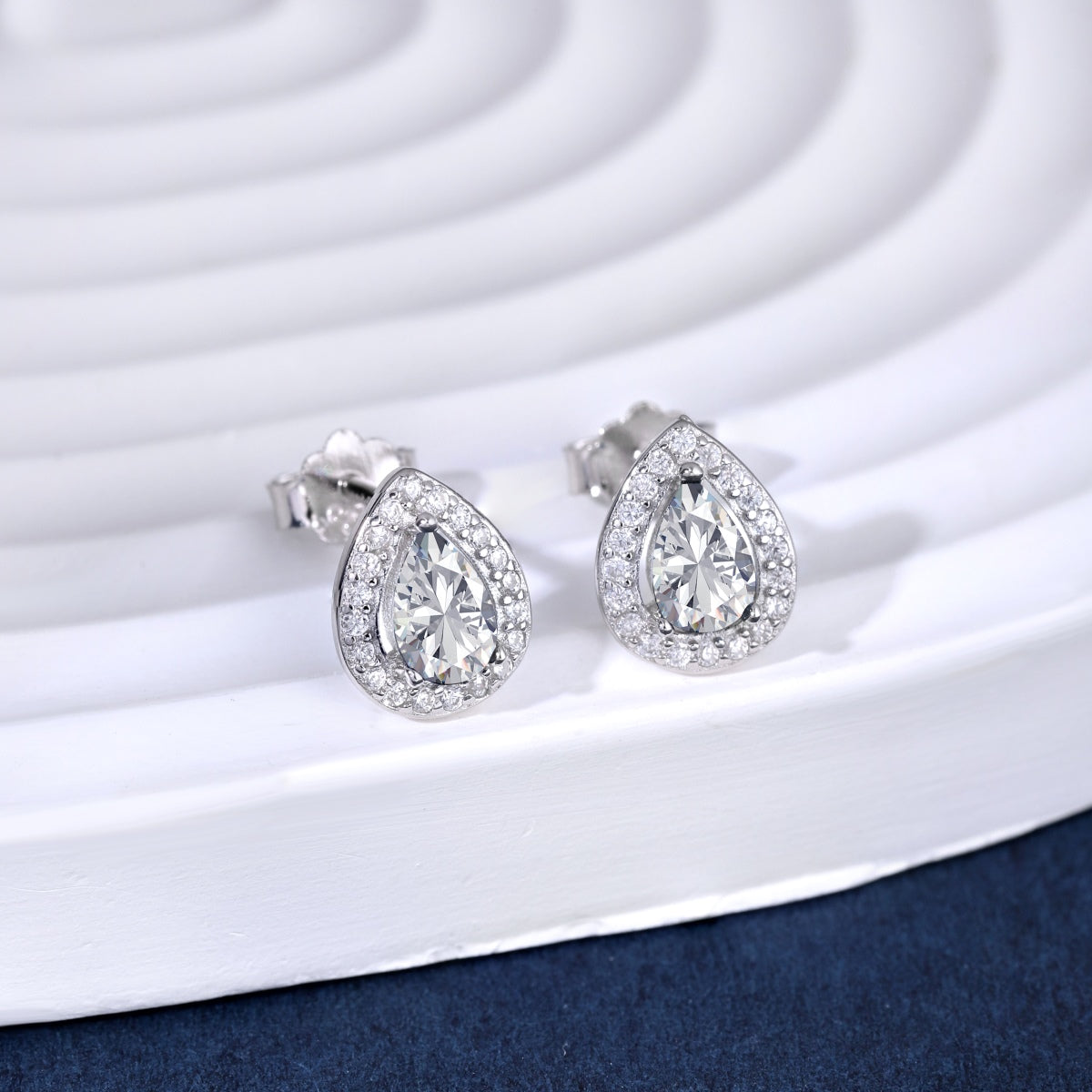 [Am jewelry]Luxurious Water Drop Shape Earrings
